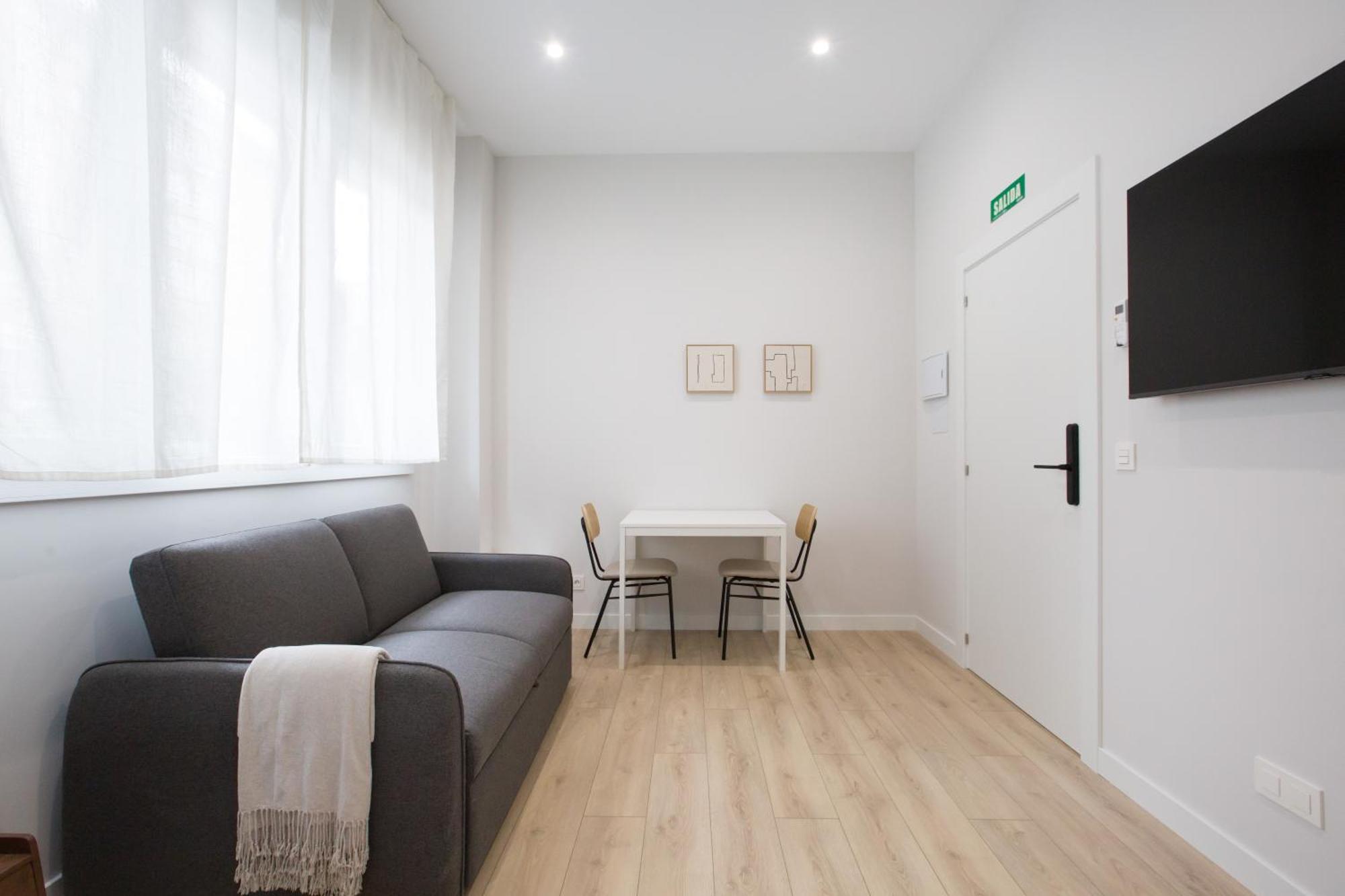 Aparthotel Urbil Zumalacarregui *